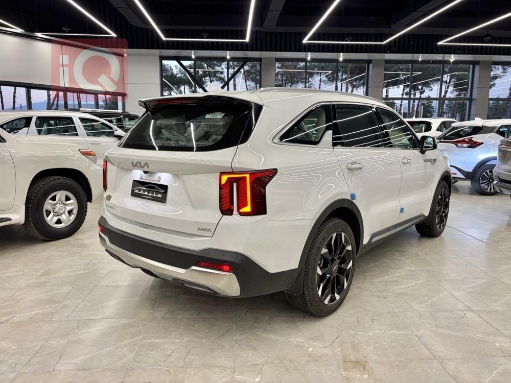 https://cdn.iqcars.iob98cd28e-fd0d-44b6-a53e-c7ef646a41d9_8.jpg